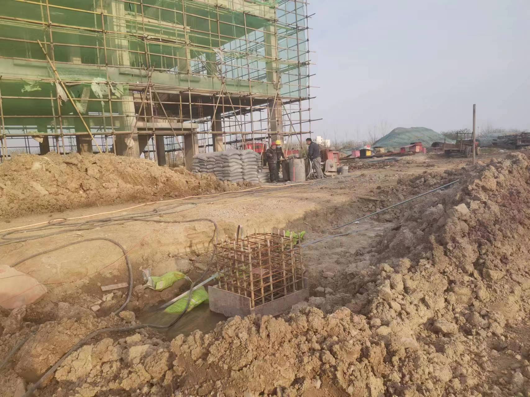 鄂城当桥梁出现裂缝的时候应该及时加固修补